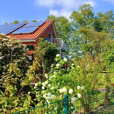Neu! Landblick In Nordseenaehe Lejlighed Westerholt (Lower-Saxony)